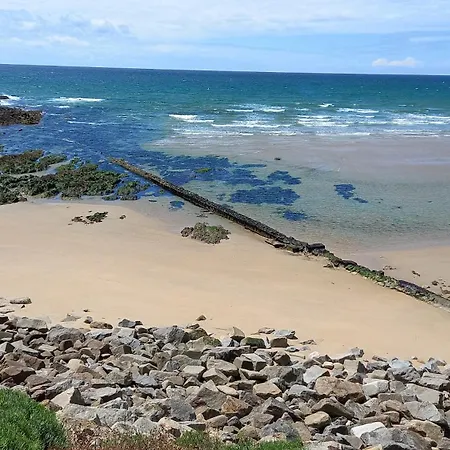 Maisonnette T2 Avec Piscine Chauffee Et A 300m