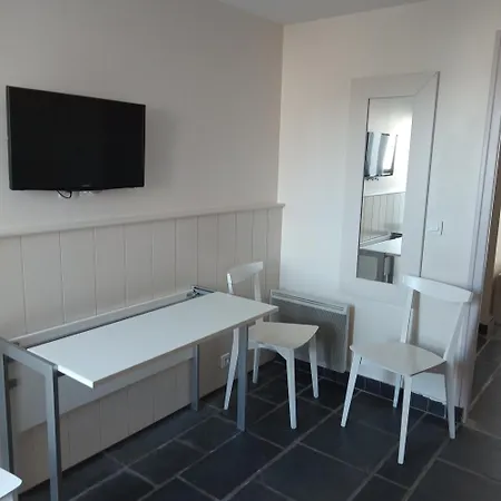 Maisonnette T2 Avec Piscine Chauffee Et A 300m Apartment Le Fort-Bloque
